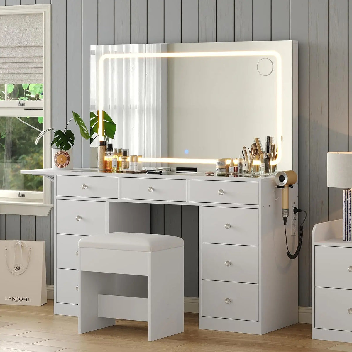 Yanosaku coiffeuse – blanc
